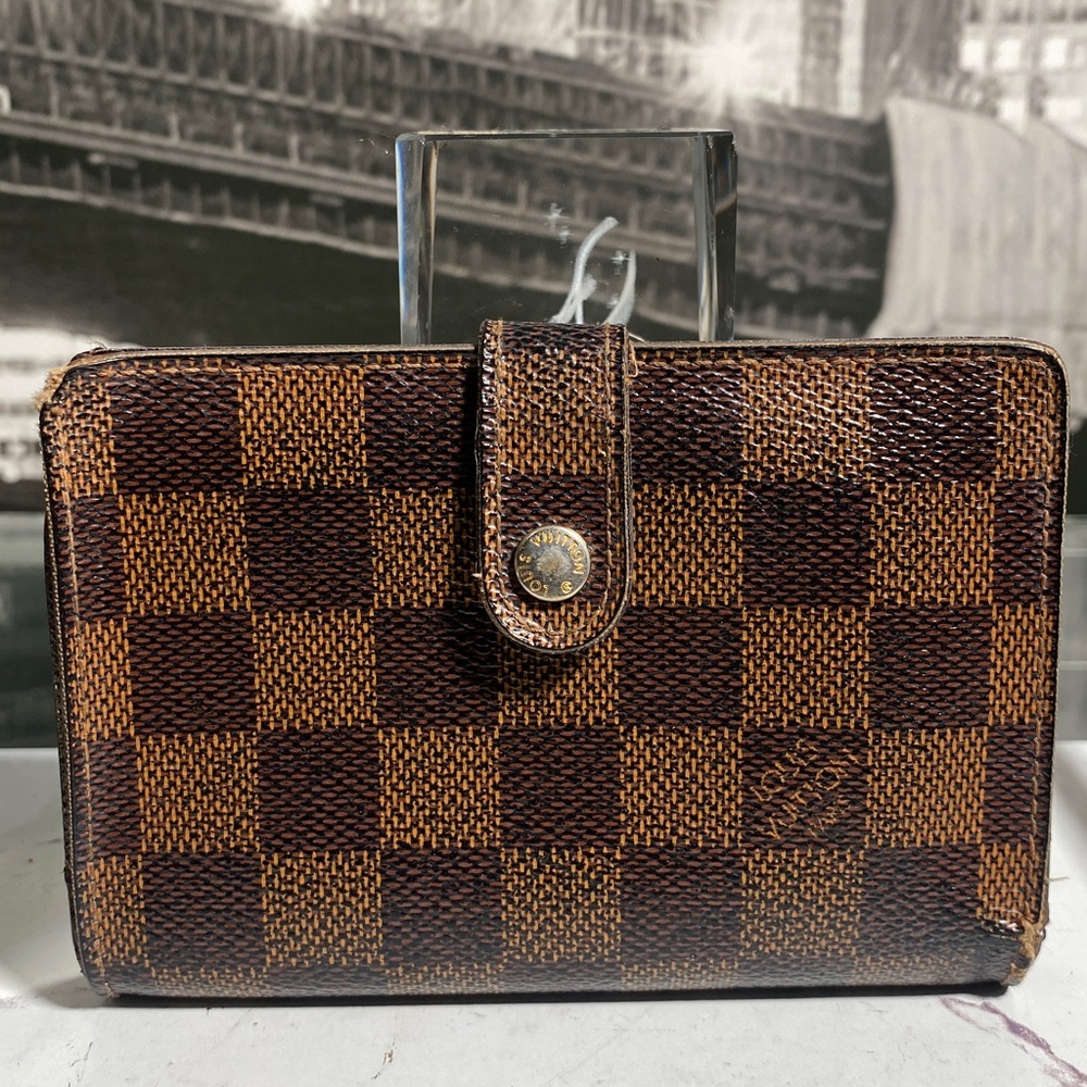 Authentic Louis Vuitton Damier Kisslock Wallet - Picture 5 of 16